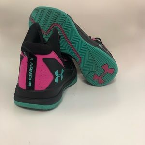 High top Under Armor Sneakers